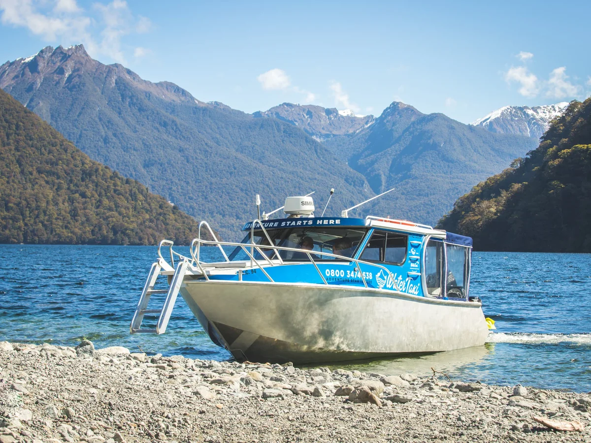 Milford Track Water Taxi, Fiordland Outdoors