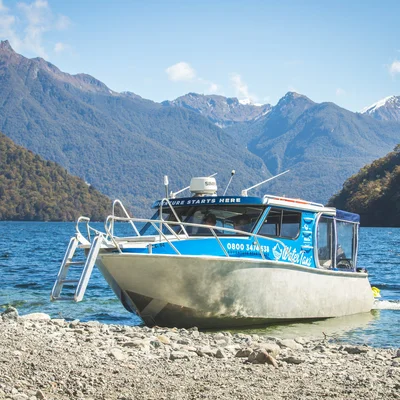 Milford Track Water Taxi, Fiordland Outdoors